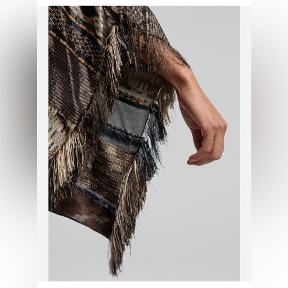 Ralph Lauren, 2016 Runway Collection Filipa  Fringe Trim Top - Picture 12 of 17